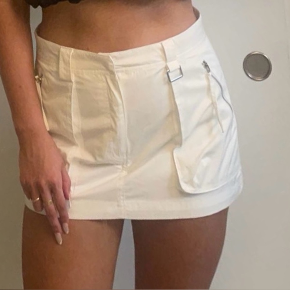 Zara White Cargo Utility Skort — EU Size L / US M-L